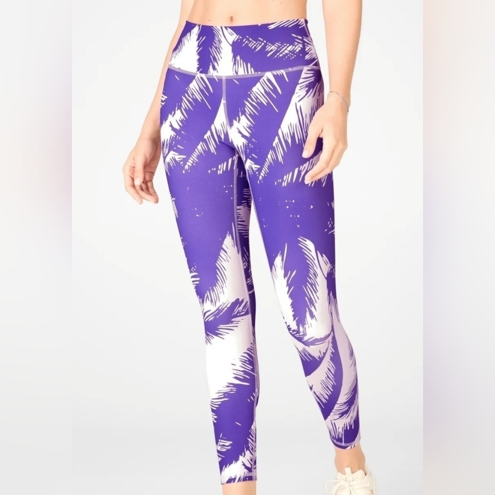 Flabletics NWT
Pure-luxe Oasis High-Waisted Leggins  Tropical Palm.